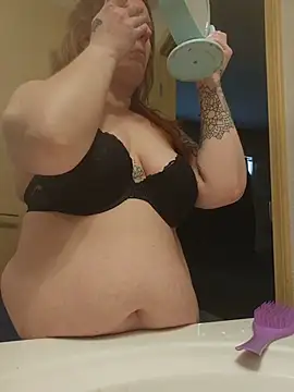 Chat +18 de TattedMamaXOXO ao vivo