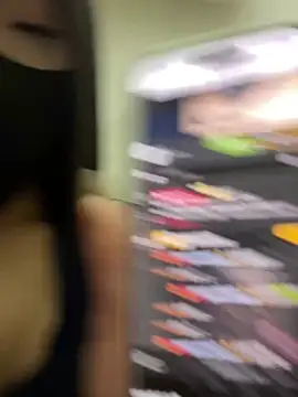 Show modela xiao-Lin na web-kameri