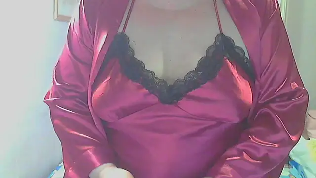 Lusi-777 Chat XXX live