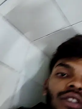 wtfyashu98: διαδικτυακό σόου στην κάμερα