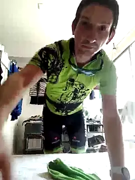 Pokazy przed kamerką – Pacobakan042