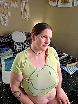 onlyhotbbw75 élő XXX-chatje