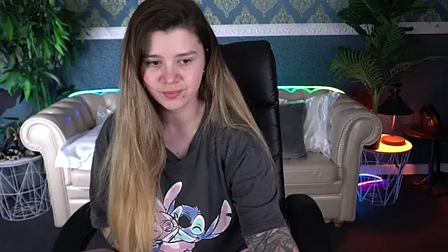 Chat +18 de AmellyMilly ao vivo