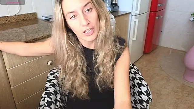 Онлайн чат XXX Lunamix