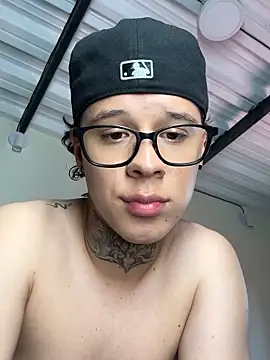 Pokazy przed kamerką – jordan_422