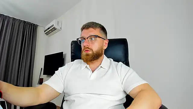 Živý XXX chat Findom_guy