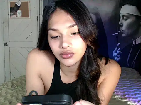 itsmekarinaaa Show Webcam