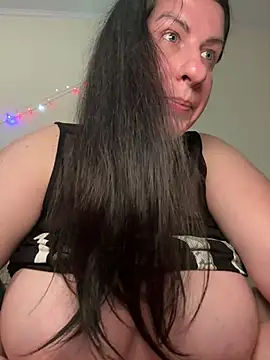 Evelinia's Live XXX Chat