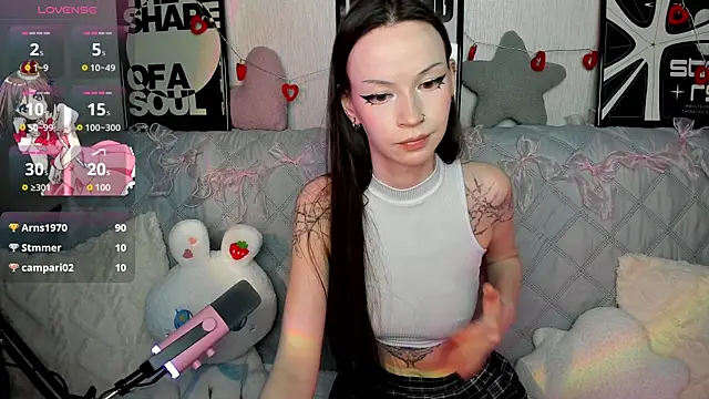 KittiMissi: онлайн-секс-чат