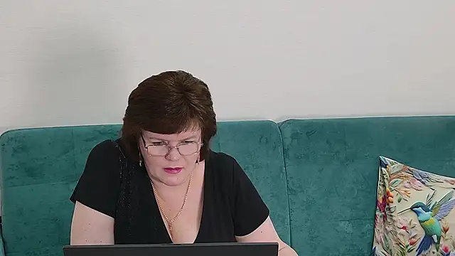 Sandra_Sunrise Chat XXX in diretta