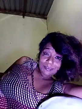 Chatroom XXX en direct de MiZzCreator