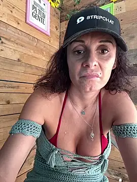 therealbeverlycious 即時 XXX 聊天