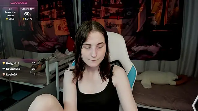 KiraDuvall live XXX chat