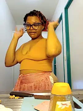 DolliaStarz 即時 XXX 聊天