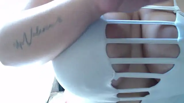 TatianaMonteross: онлайн-секс-чат