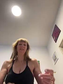 MatureKim's Webcam Show