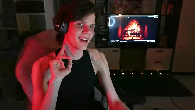 Lucius_Mo webcam show