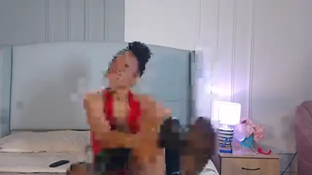 ChantalGarner Adlı Modelin Canlı XXX Sohbeti