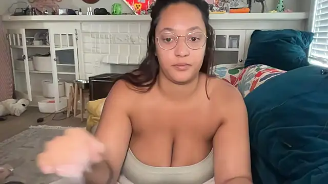 dreamyriri's Live XXX Chat