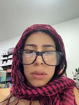 pregnant_sofii18 Adlı Modelin Canlı XXX Sohbeti