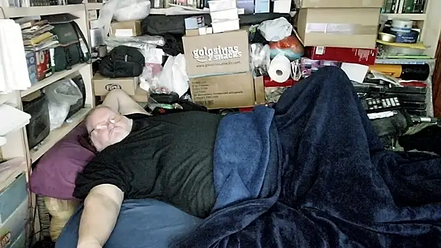 hadeszeuss2's Live XXX Chat