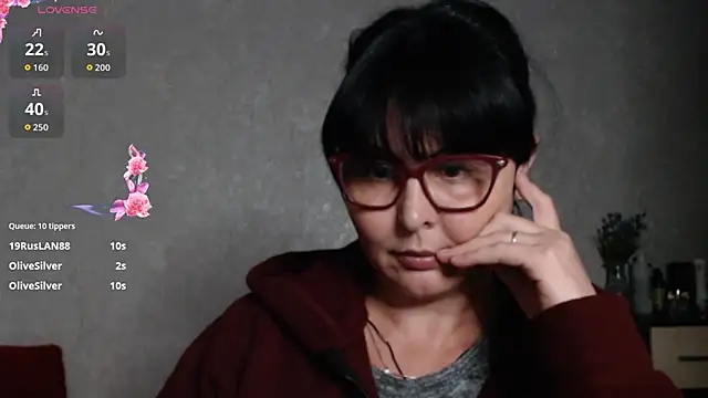 Živý XXX chat _Brynetka_