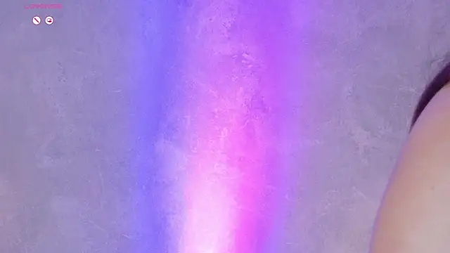 دردشة Hannah-Prada الجنسية المباشرة