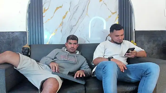 Show Webcam de Latins_on_fire