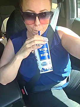 julimonroe Show in webcam