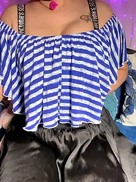 Онлайн чат XXX Squirt_Queen_X