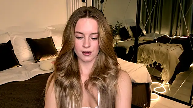 Онлайн чат XXX RozzitaBedberry