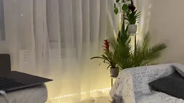 HotLdyllic's Webcam Show