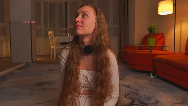 Chat +18 de SharaNewbern ao vivo