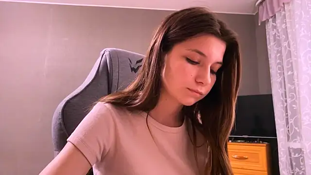 Chat +18 de LunnaBliss ao vivo