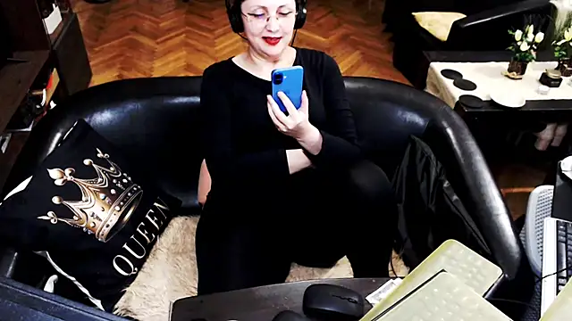 แชท XXX สดของ Imperatriza