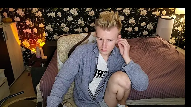 Vuitton: онлайн-секс-чат