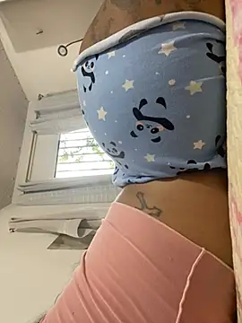 Show de danilyns na webcam