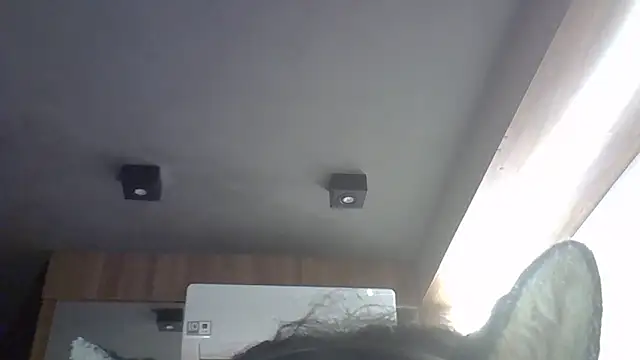 SkinnyKitten Pertunjukan Webcam