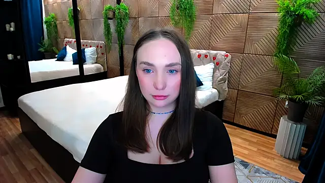 TrueReincarnationのライブXXXチャット