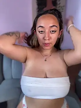 Chat XXX ao vivo de Im_Luuu