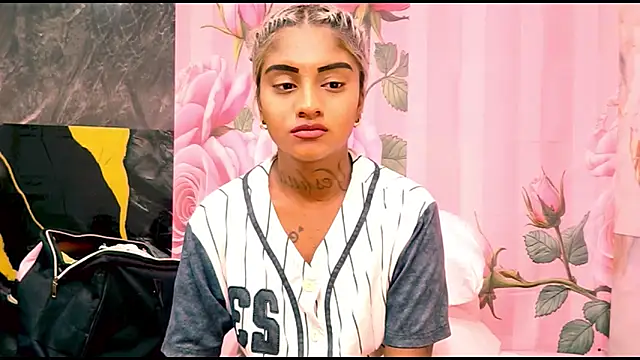 indian_barbie: онлайн-секс-чат