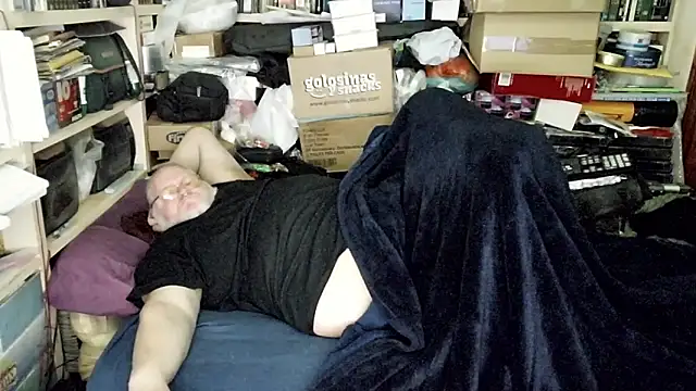 hadeszeuss2 élő XXX-chatje