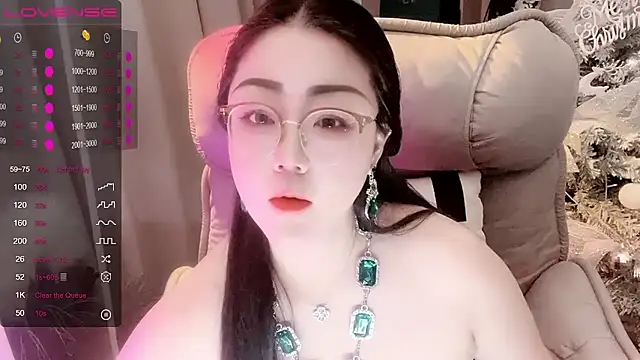 Monica-666888- Show Webcam