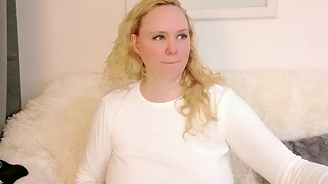 Sarah4you Adlı Modelin Canlı XXX Sohbeti