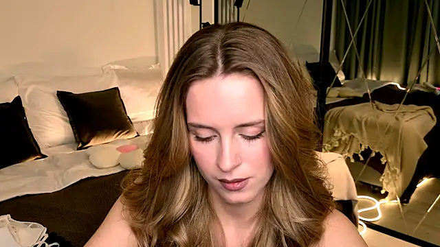 RozzitaBedberry 即時 XXX 聊天