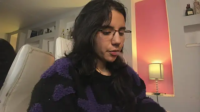 HollyPeach live XXX chat