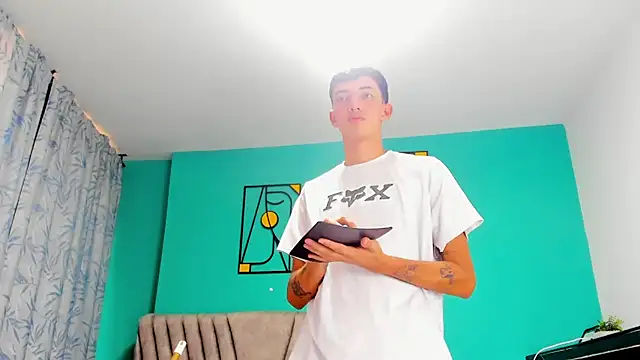 Maikol_Ortiz Live XXX-Chat