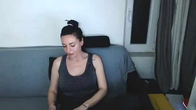 CloveLove: απευθείας συνομιλία ΧΧΧ