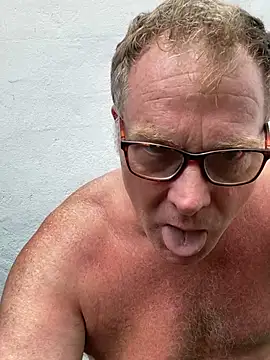 Cockmilker09 Live XXX-chat