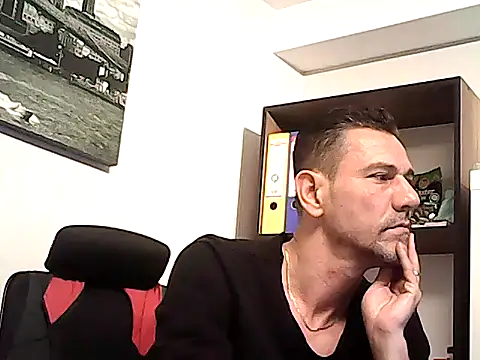 mastercharisma35 Show Webcam